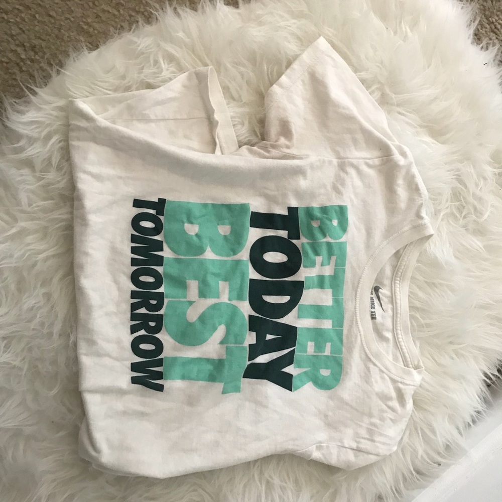 nike T-shirt